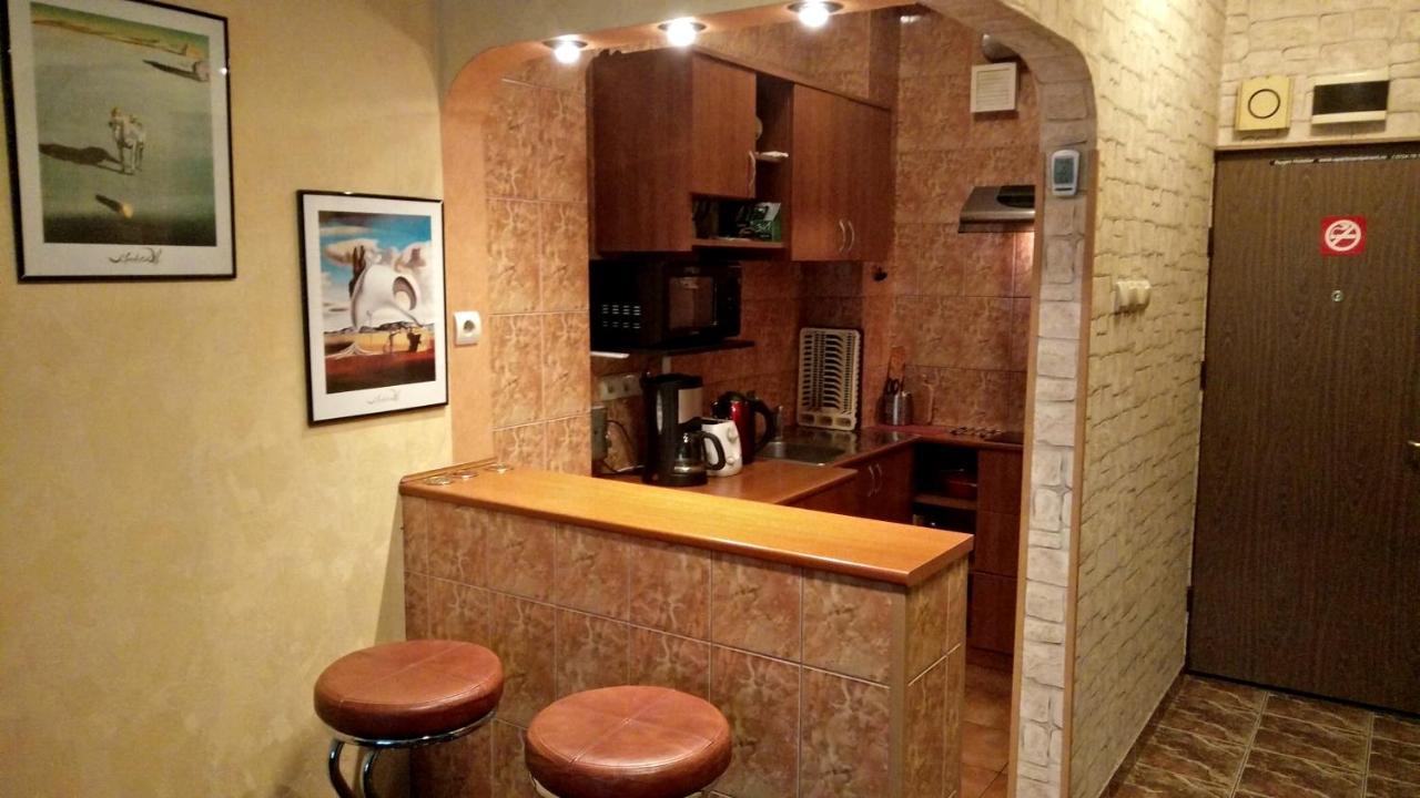Rompromo Plus Accommodation Bukarest Kültér fotó
