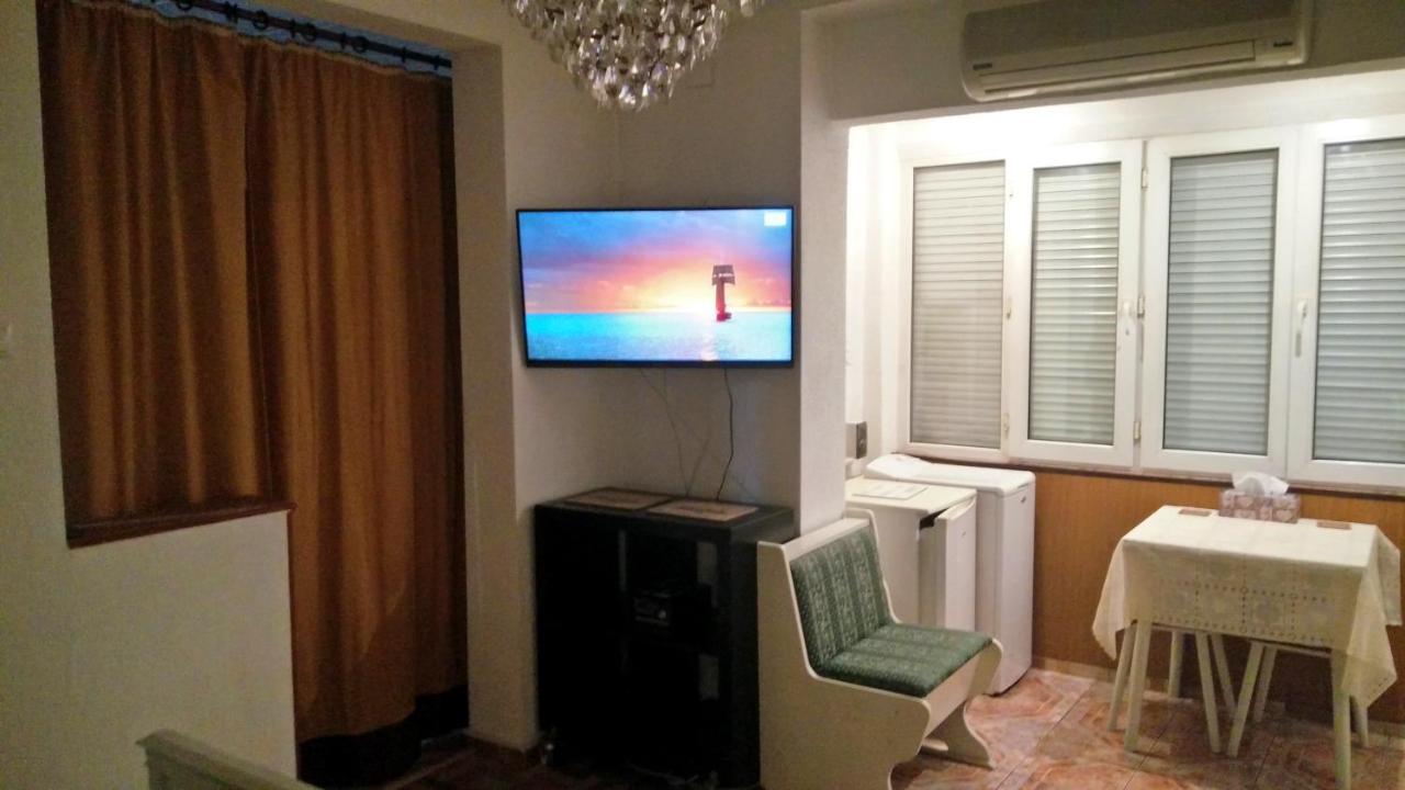 Rompromo Plus Accommodation Bukarest Kültér fotó